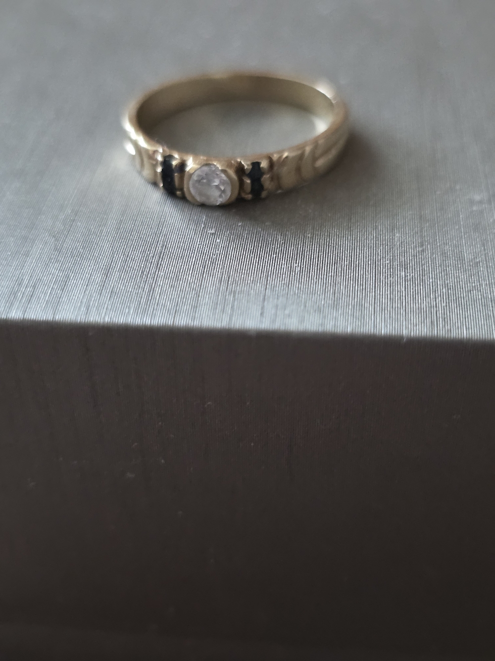 14kt Diamond and Sapphire Band